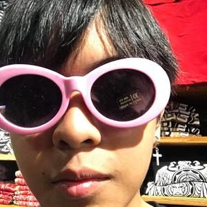 Meet your Posher, Carl